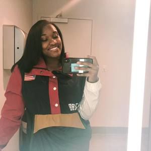 Meet your Posher, Stacie